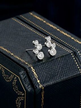 Silver Cubic Zirconia Cluster Stud Earrings